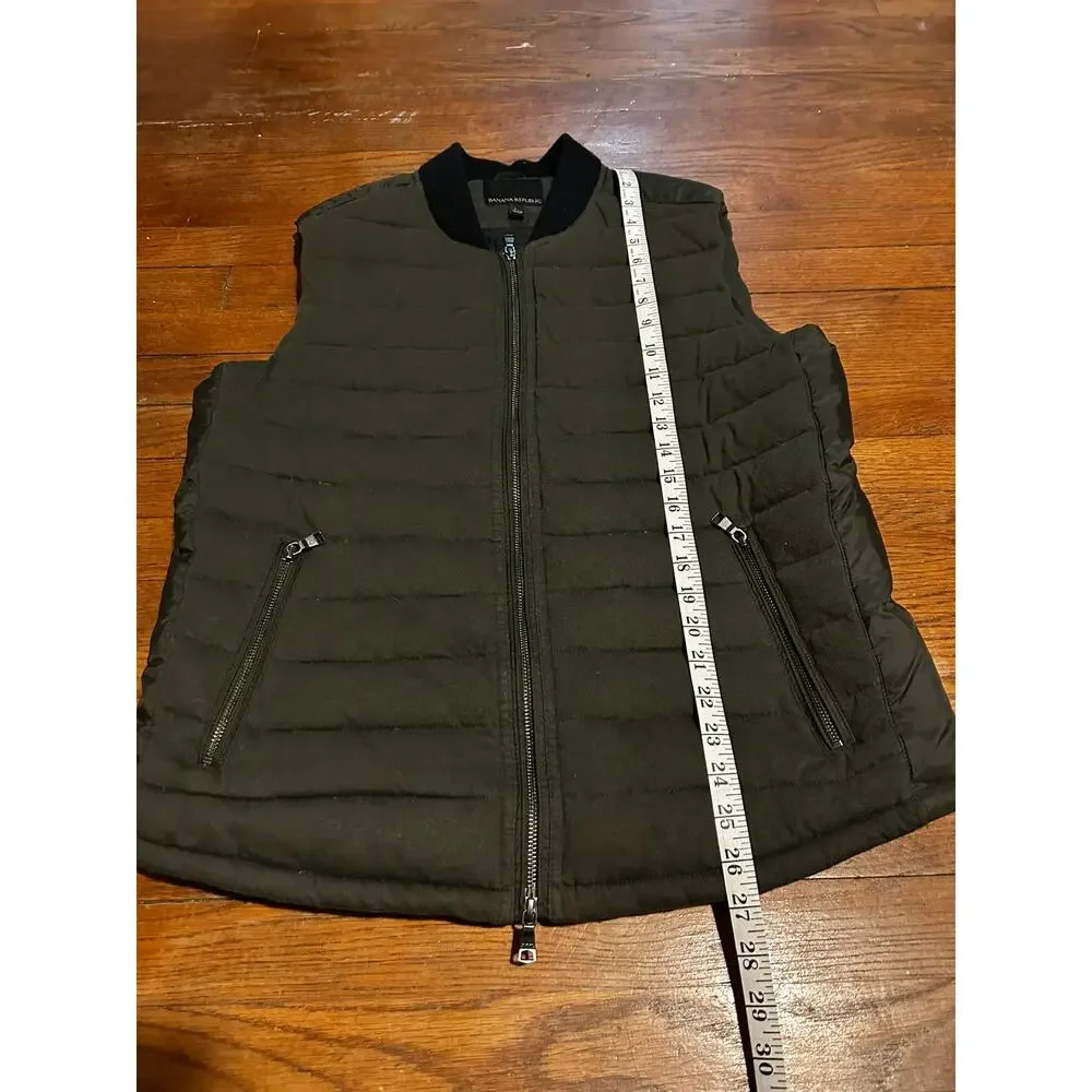 Banana Republic olive banana